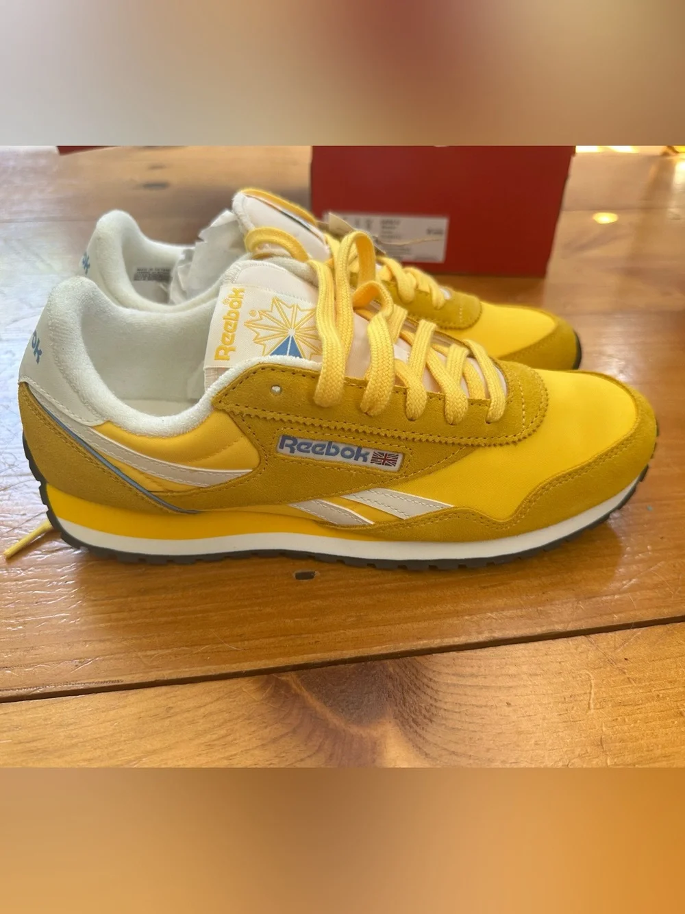 NWT Reebok Women’s 10.5 Classic AZ Running Shoes